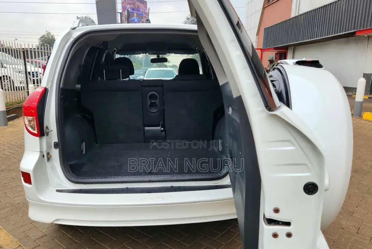 Toyota RAV4 2008 White