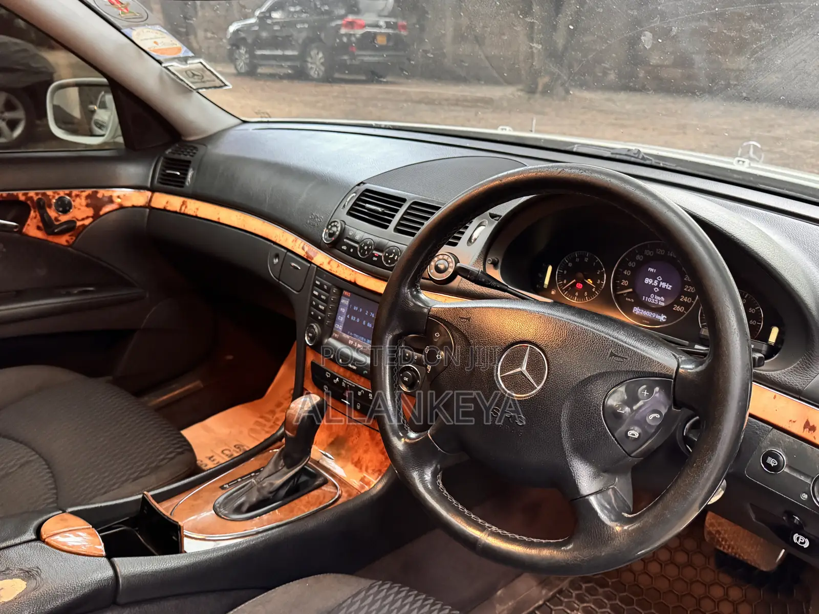 Mercedes-Benz E350 2006 White