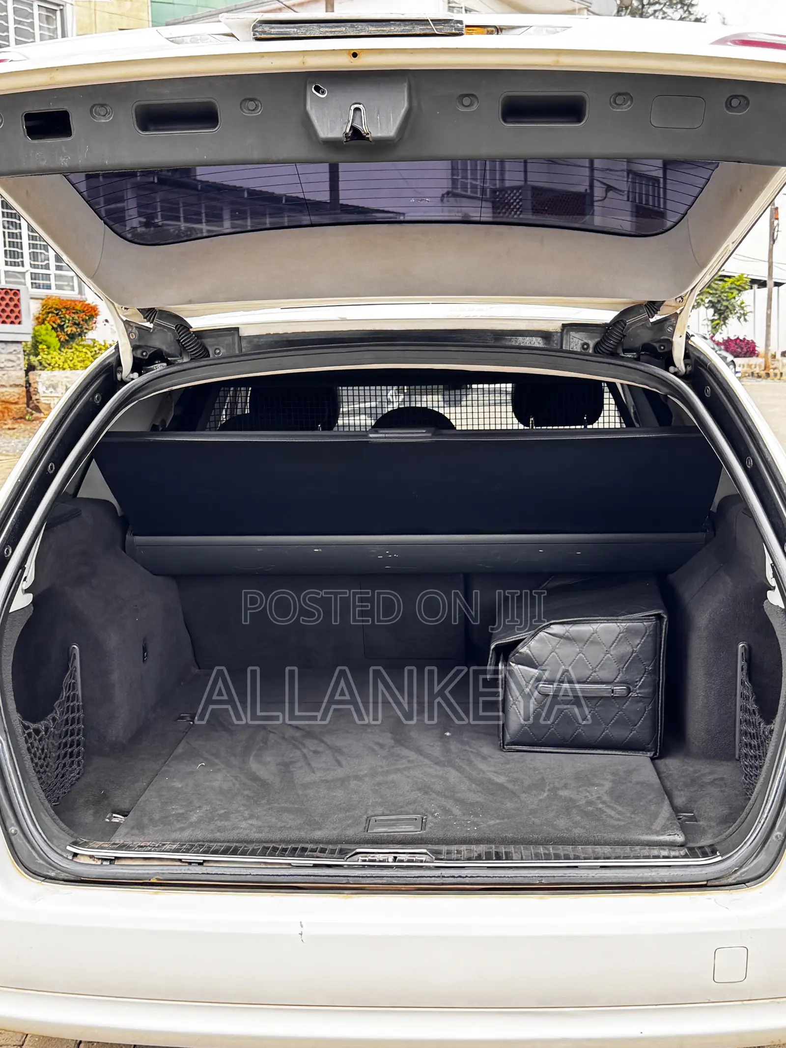 Mercedes-Benz E350 2006 White