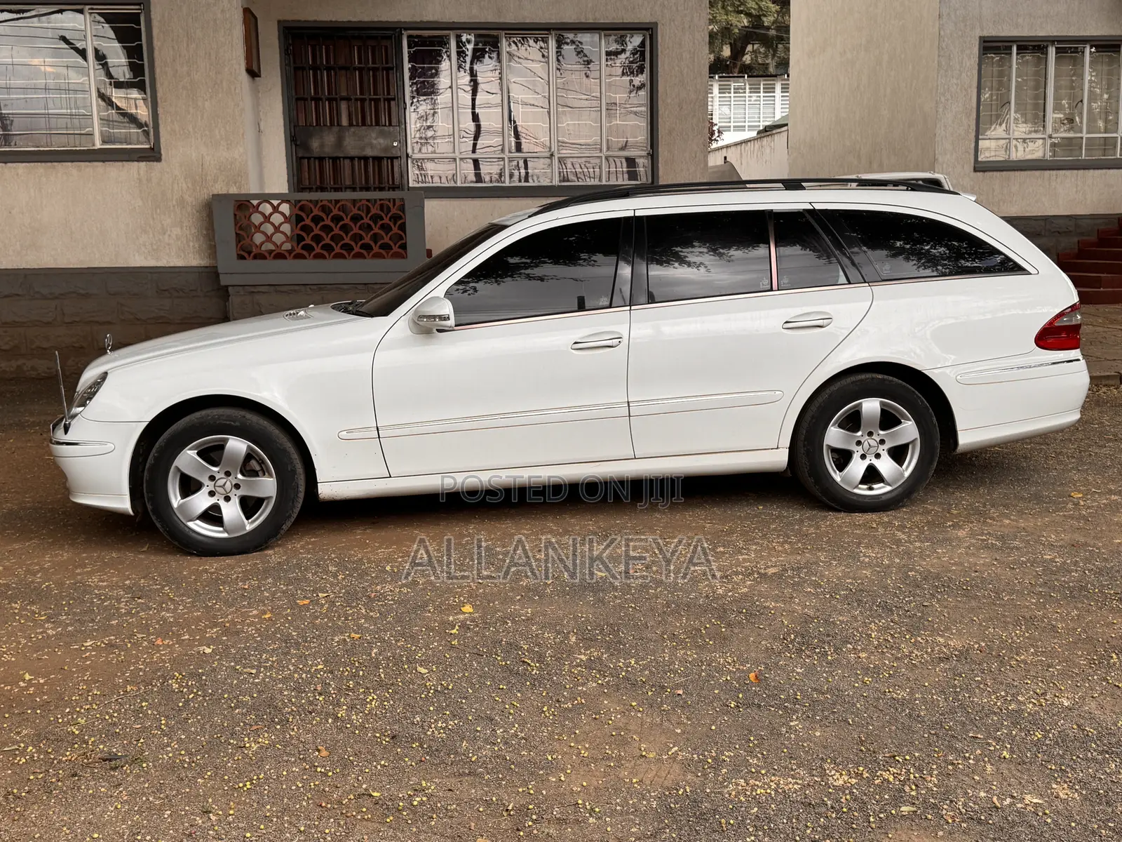 Mercedes-Benz E350 2006 White