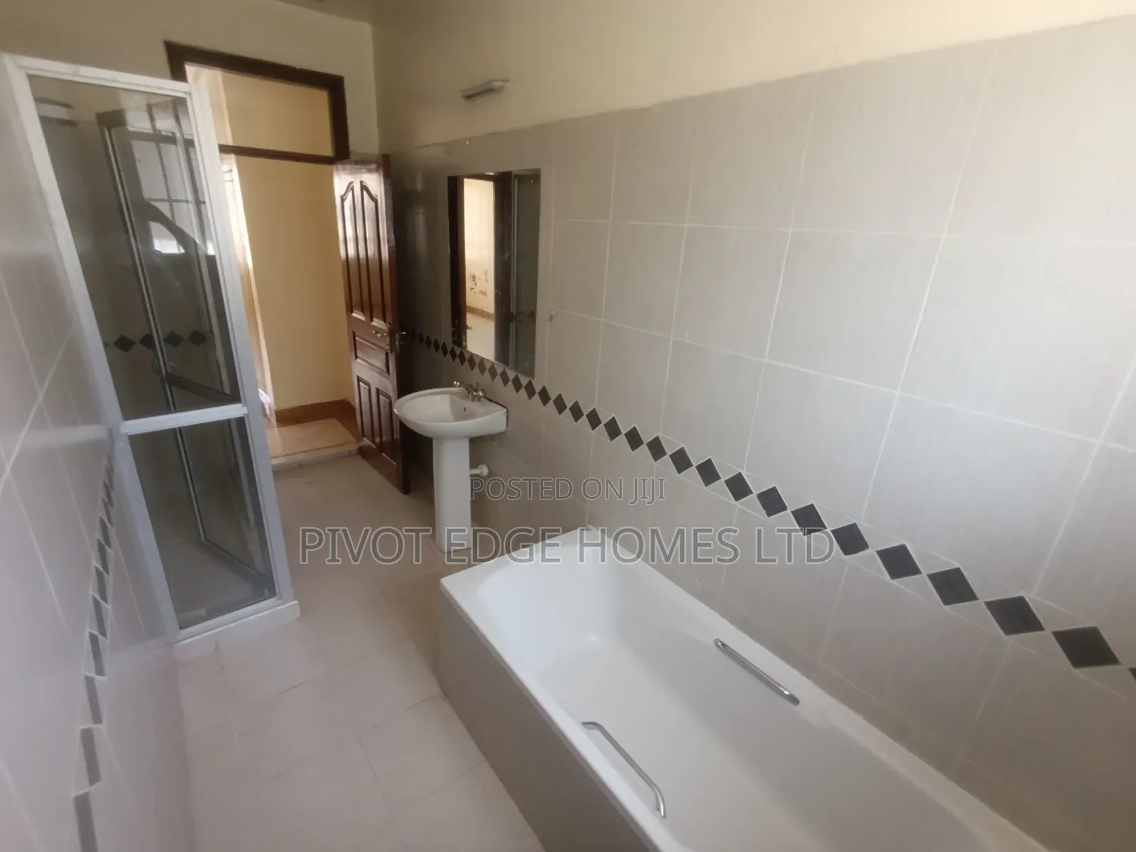 3bdrm Apartment in Parklands/Highridge for rent