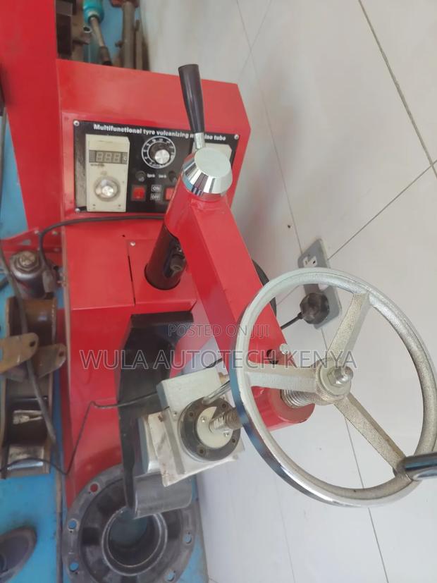 Energy Efficiency Heating System Sunshine Vulcanizer Machine - thumbnail 2