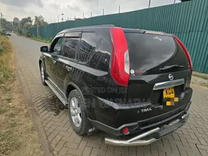 Nissan X-Trail 2012 Black