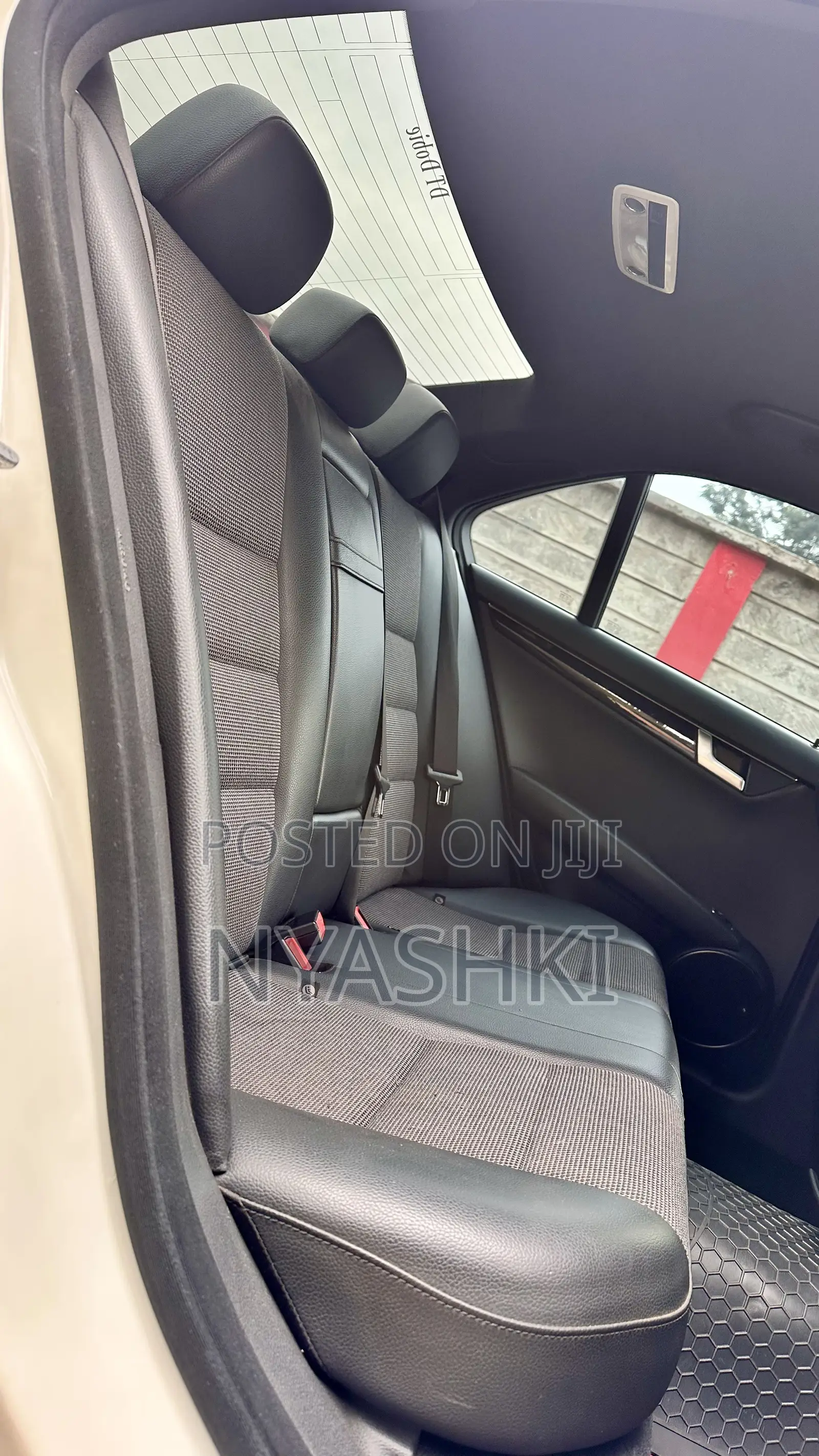 Mercedes-Benz C-Class C 200 (W204) 2012 White