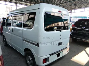 Suzuki Every Wagon 2019 White
