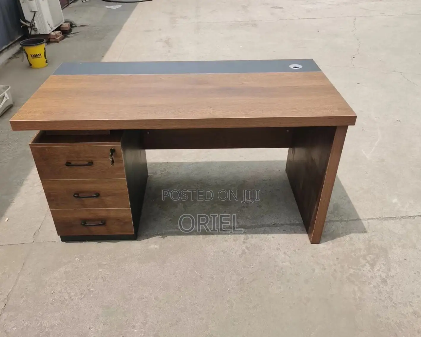 Office Desk : Single Staff 140CM Executive Desk