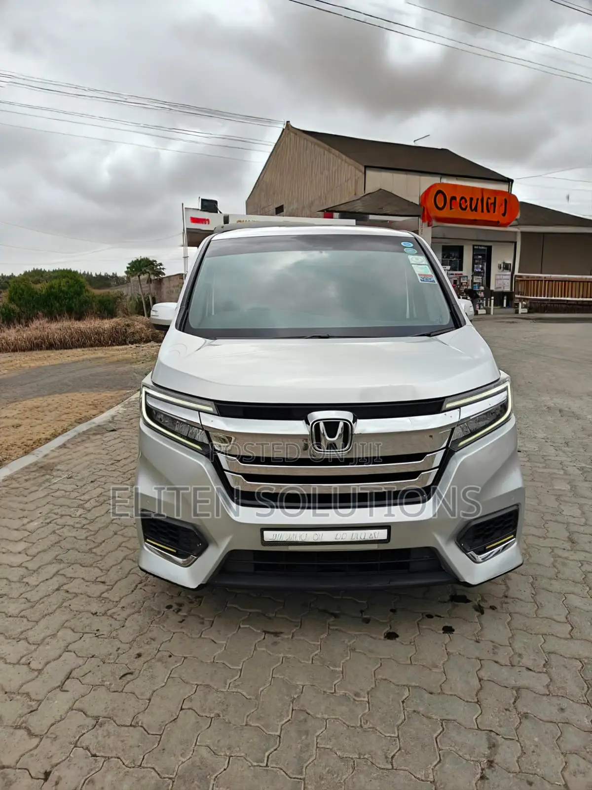 Honda Stepwgn 2018 Silver