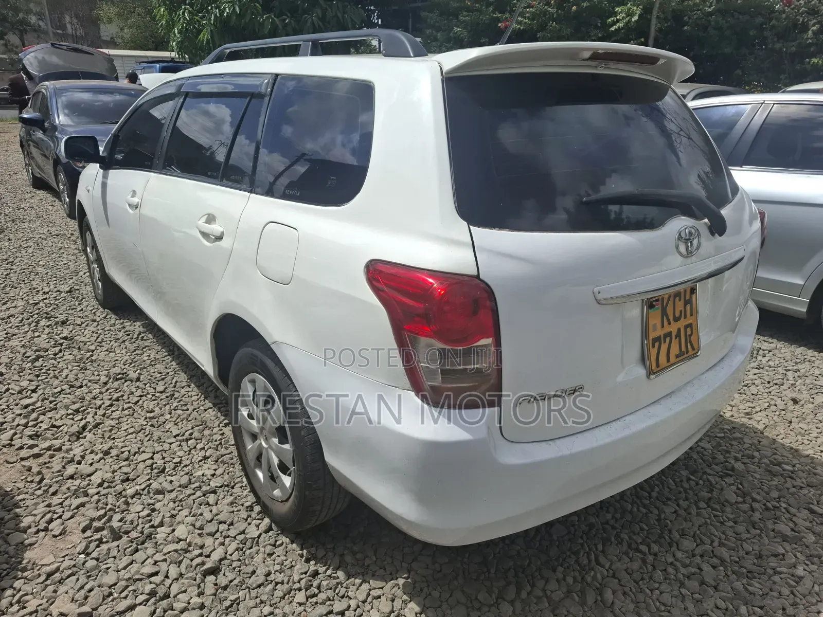 Toyota Corolla Fielder 2009 White