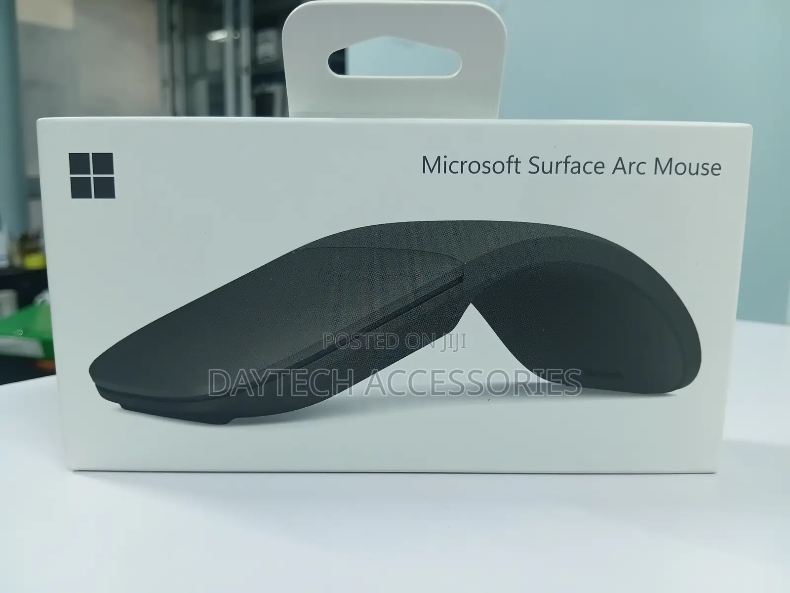 Microsoft Surface Arc Mouse Ultra-Slim Bendable Wireless Mouse.