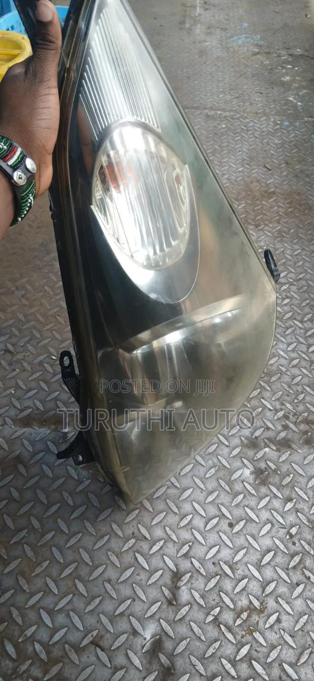 Toyota Wish 0ld Model Headlight - main view