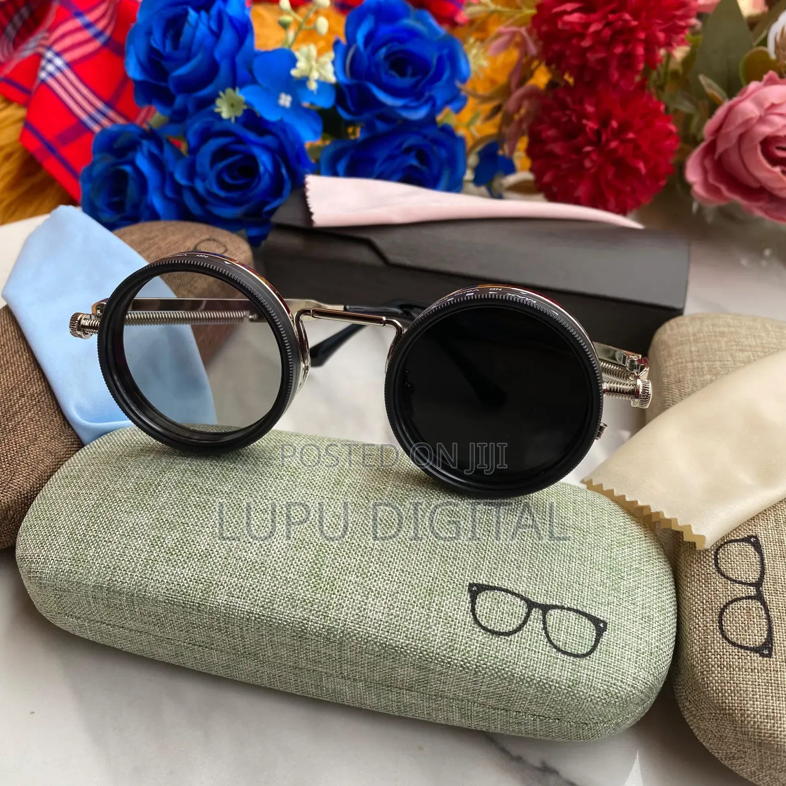 Adjustable 9 Gear Sun Dimming Glasses
Unique Craftmanship
