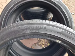 225/40r19 Yokohama