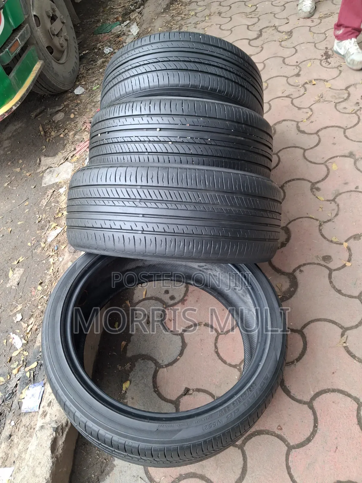 225/40r19 Yokohama