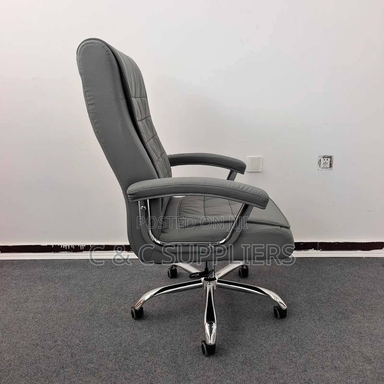 Executive Leather Gray Study Chair.