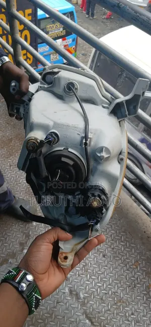 Toyota Passo 2010 Non Focus Headlight