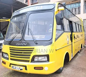 Isuzu FRR 2016 Yellow