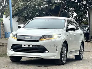 Toyota Harrier 2.5 Hybrid 4WD 2019 White