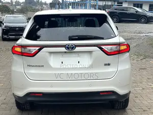 Toyota Harrier 2.5 Hybrid 4WD 2019 White