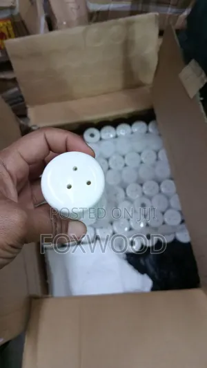 Ceramic Salt Shaker Round