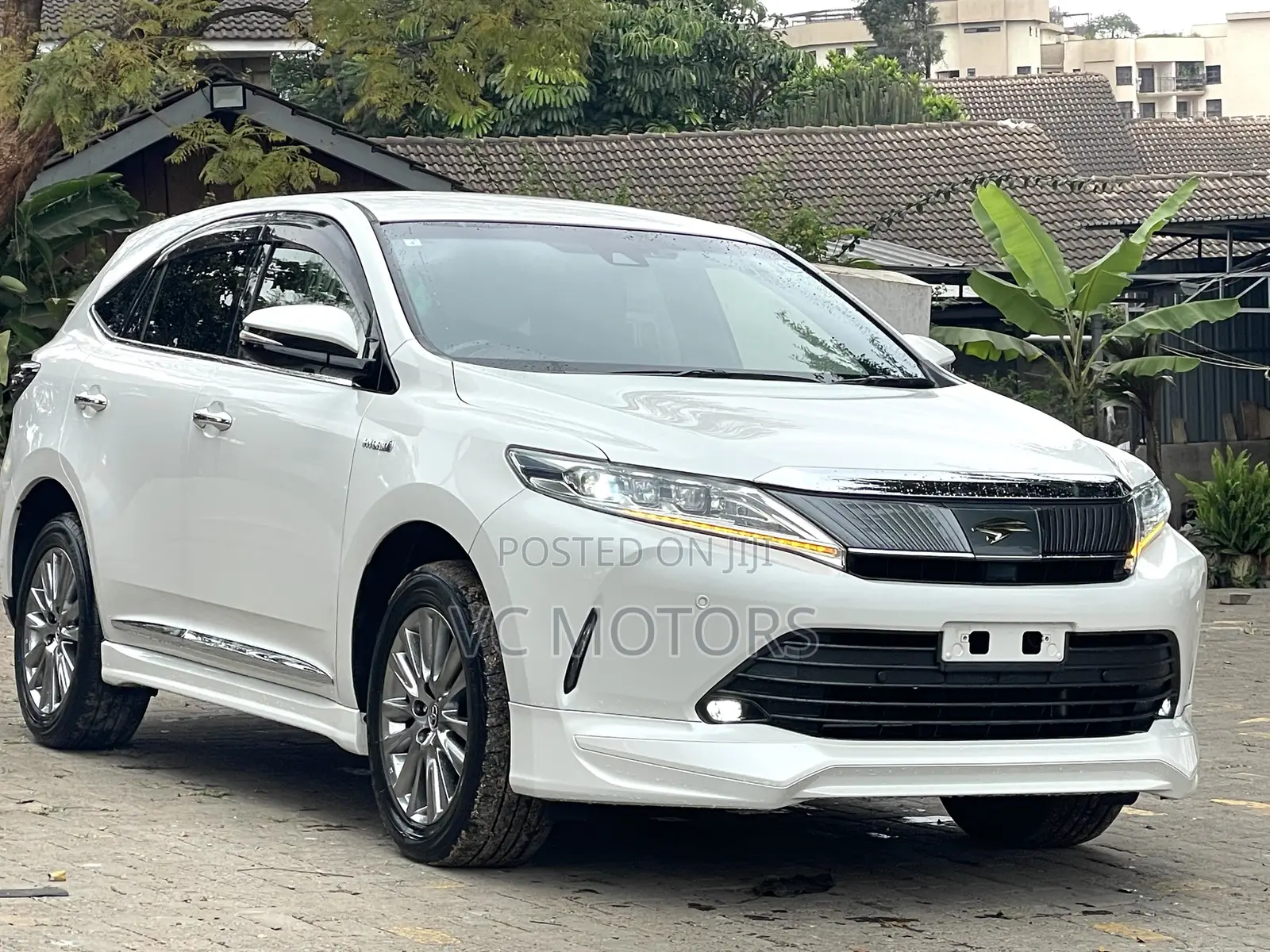 Toyota Harrier 2.5 Hybrid 4WD 2019 White