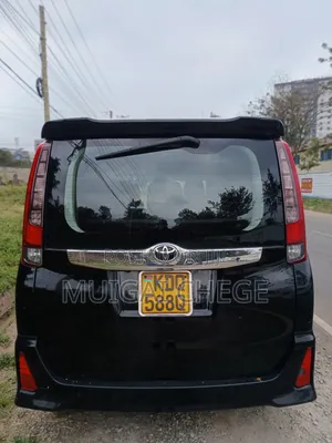 Toyota Noah 2016 Black