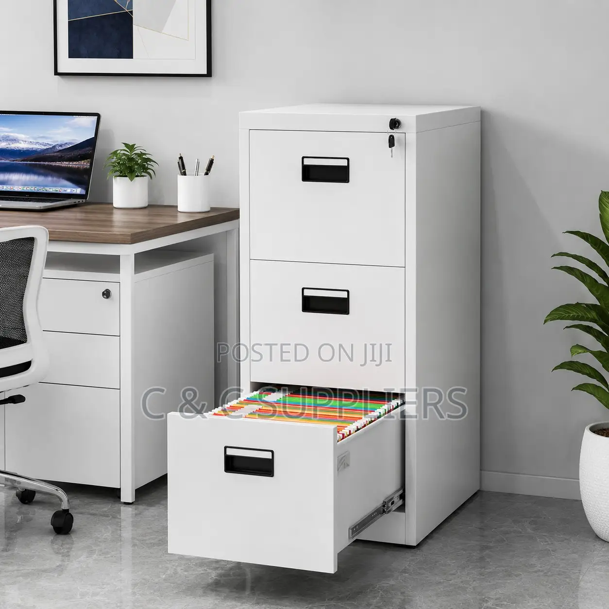 3-Drawer Cabinet With a Central Locking Key
