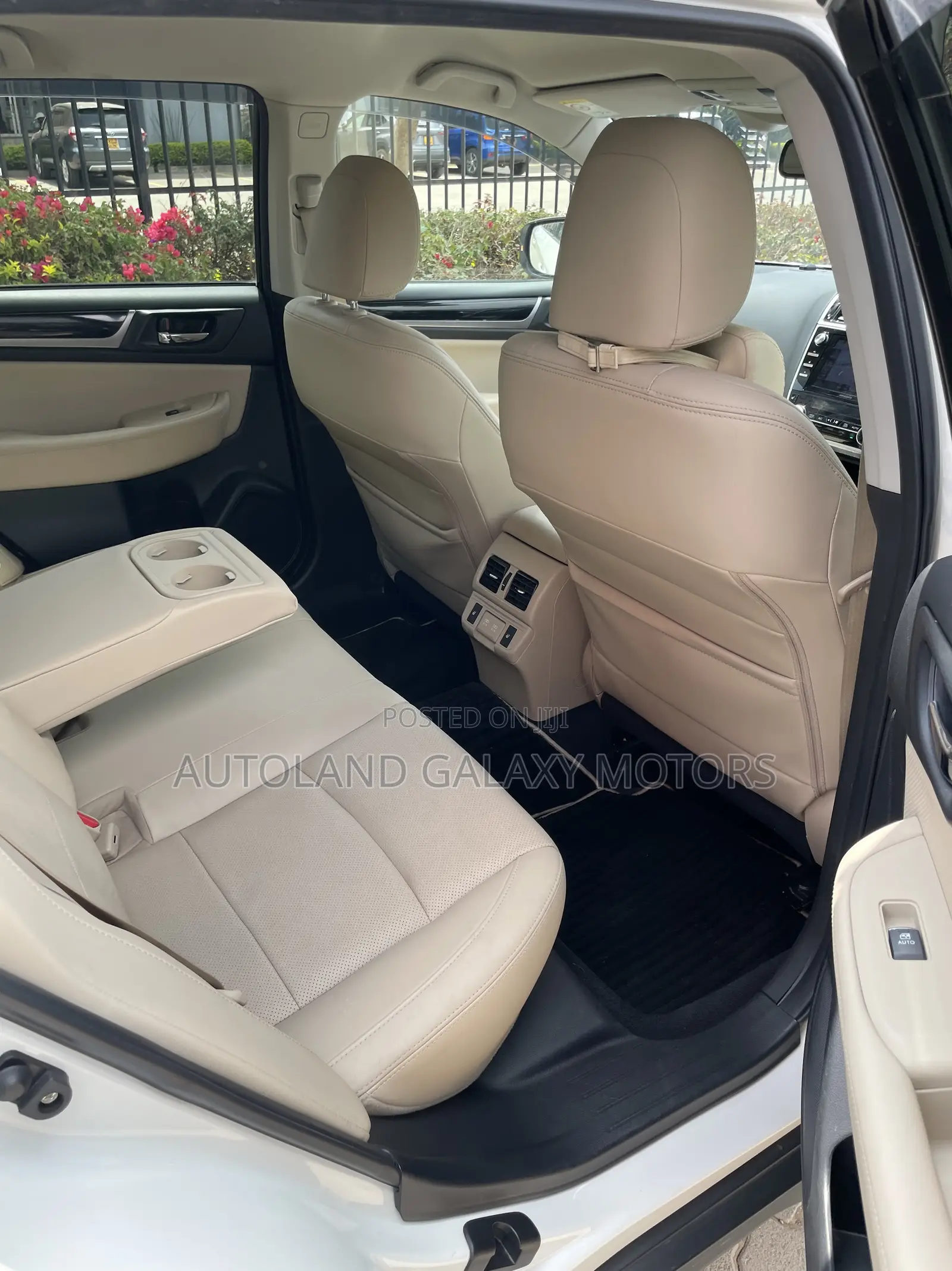 Subaru Outback 2019 White