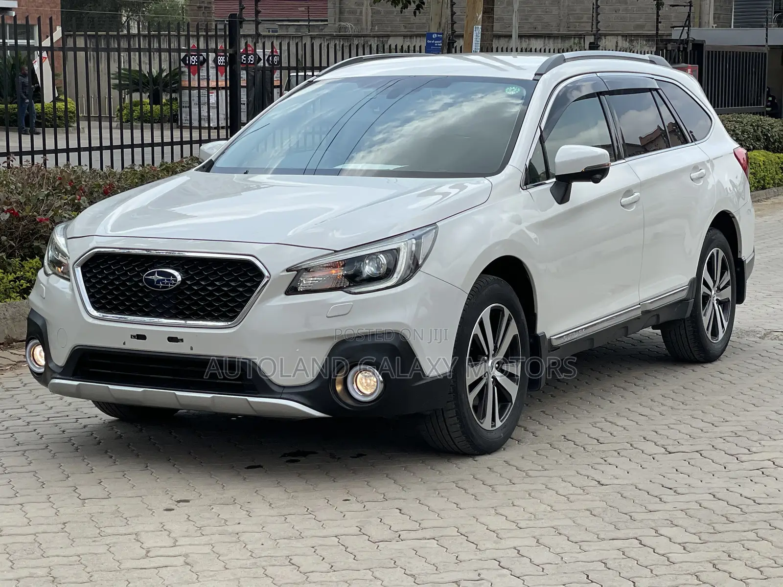Subaru Outback 2019 White