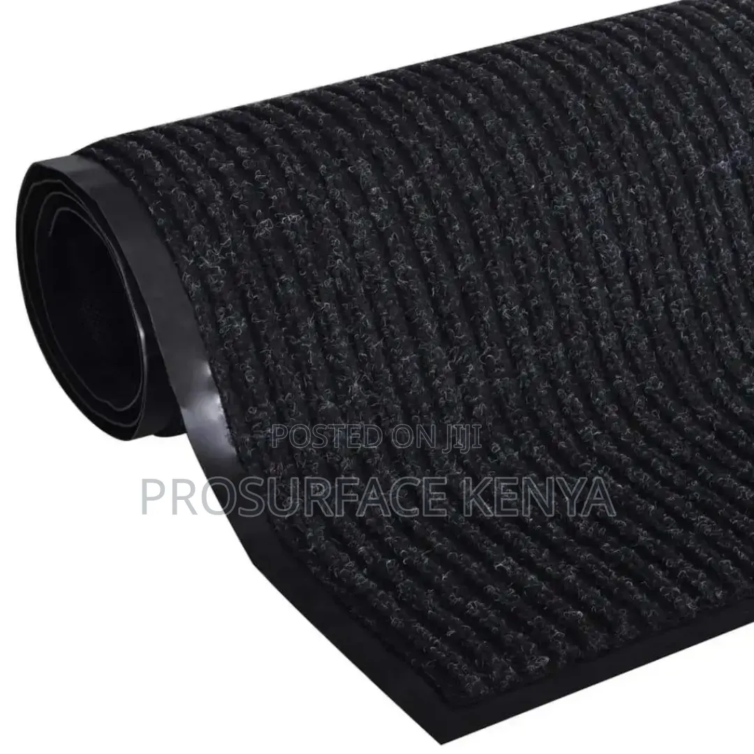 Modern Ribbed Welcome Mat 80×120cm – KSh 2,999