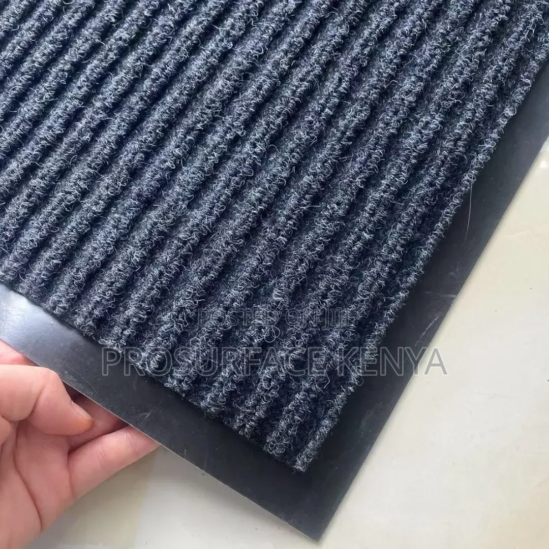 Modern Ribbed Welcome Mat 80×120cm – KSh 2,999