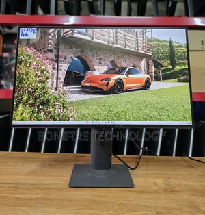 Dell U2718Q 
27 Inch 
 Display (3840*2160)
60 Hz
Thin Bezel