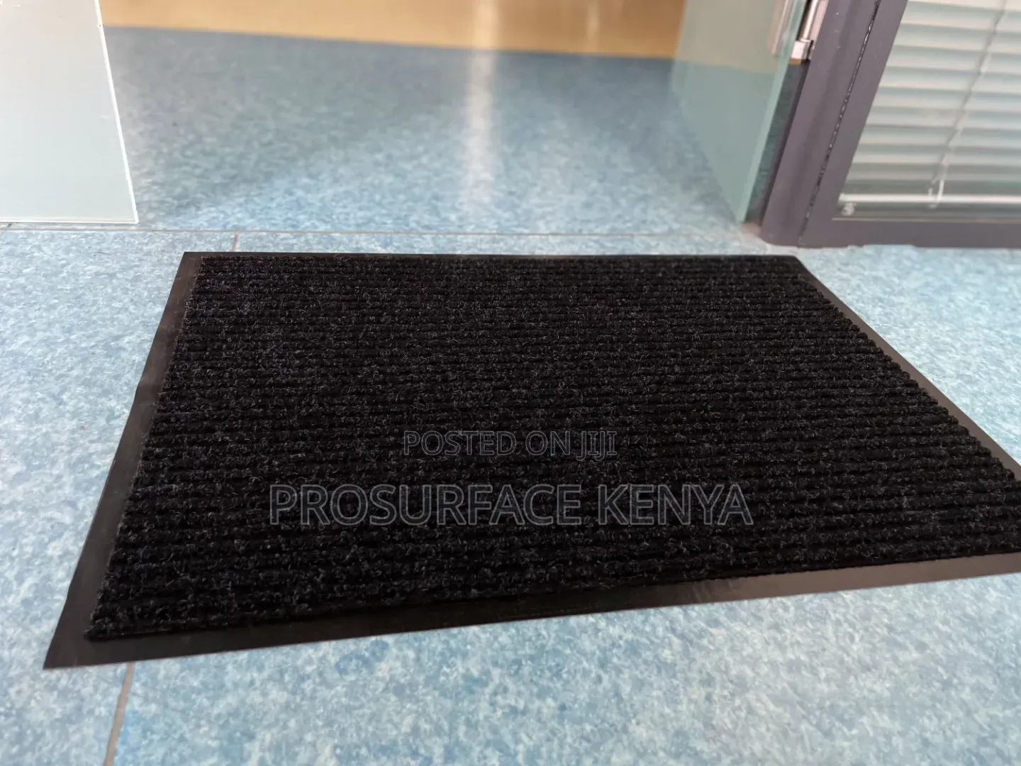 Quality Ribbed Mat 80×120cm – Grey, Red Dark Red