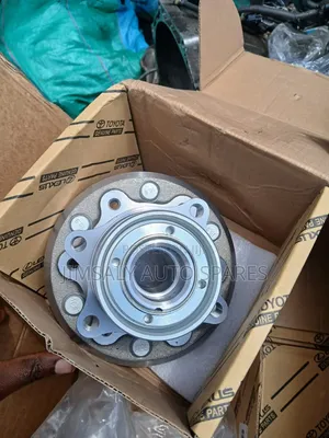 Toyota Hiace Hub 2 Wheel New