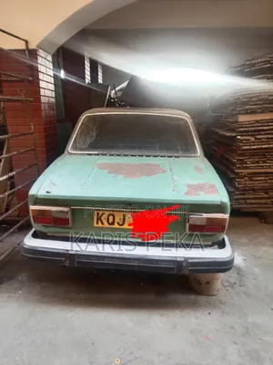 Volvo 240 1979 Green