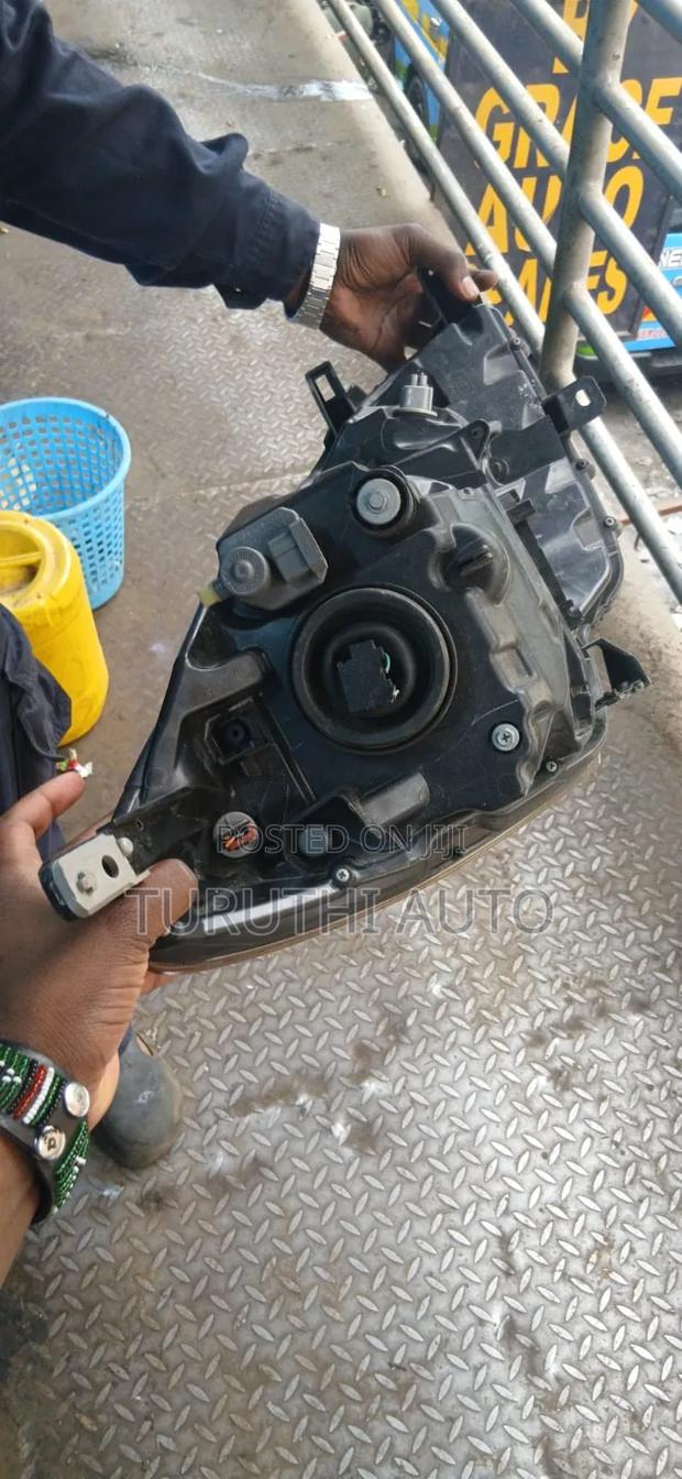 Nissan Note Non Xenom 2008 Headlight - thumbnail 2