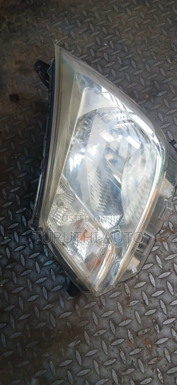 Daihatsu Move 2018 Headlights