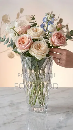 Glass Vase Wavy Heavy