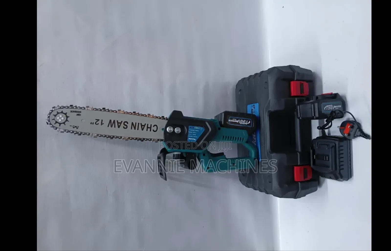 12" Makita Cordless Chainsaw