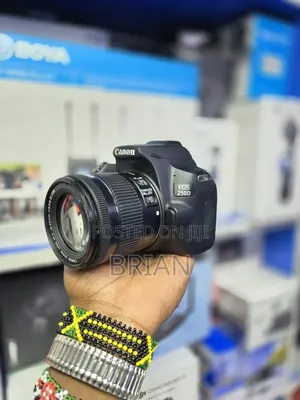 Canon 250D