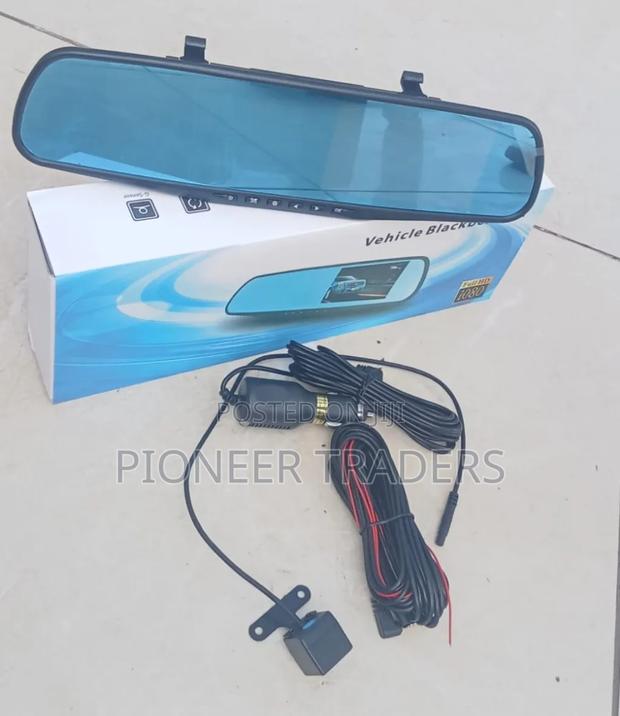 Black Box DVR 2 Lens on Touch L208