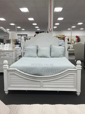 5x6 White Wooden Bed Frame in Coastal Arched Headboard