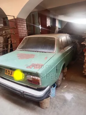 Volvo 240 1979 Green