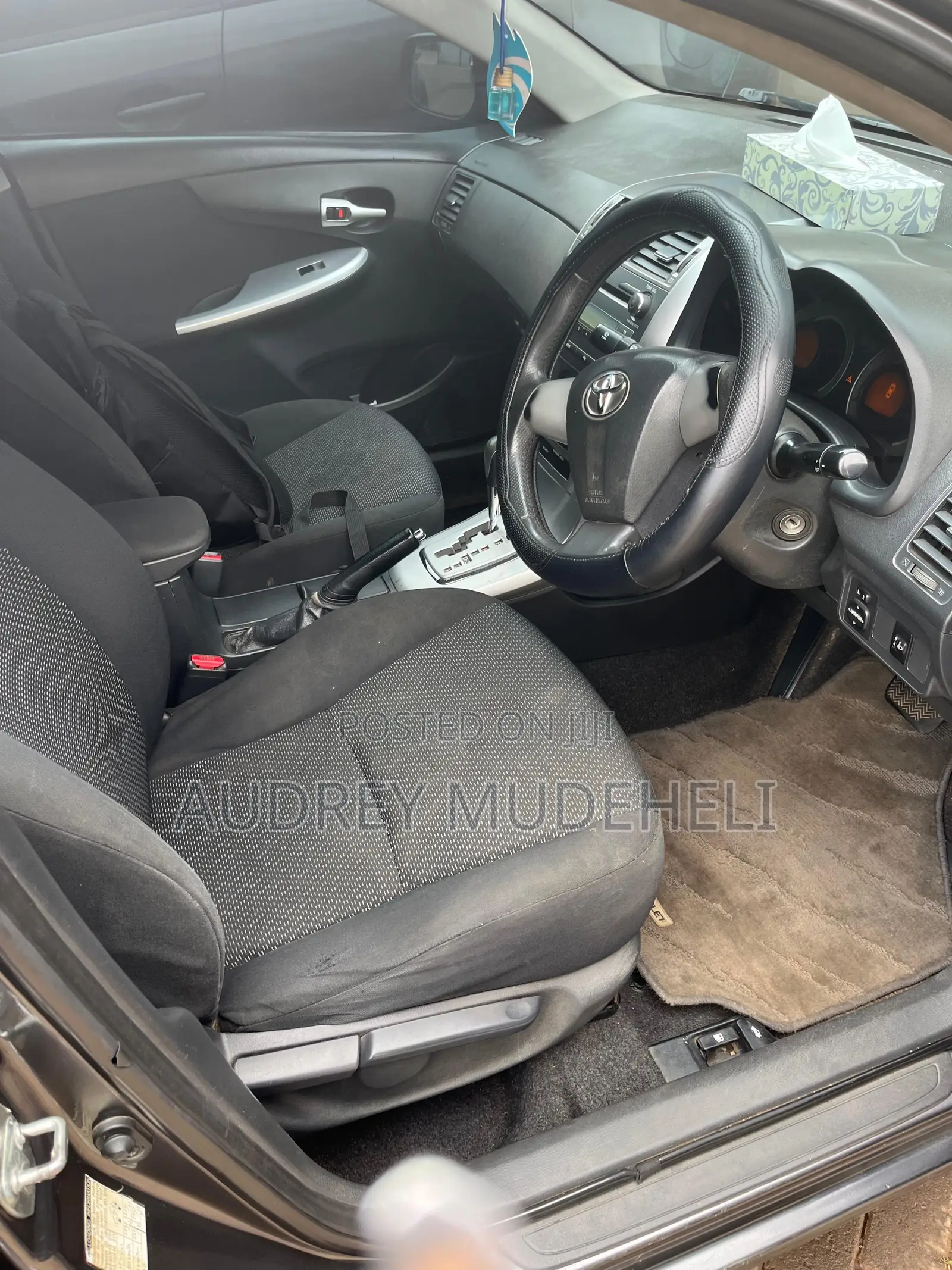 Toyota Corolla 2012 Gray