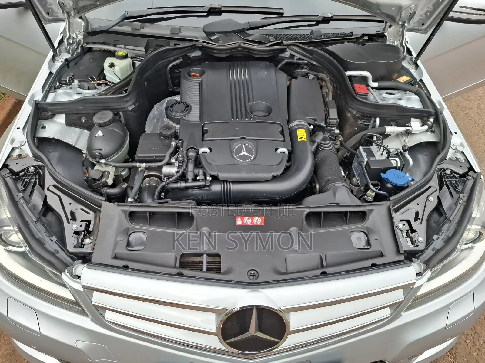 Mercedes-Benz C200 2014 Silver