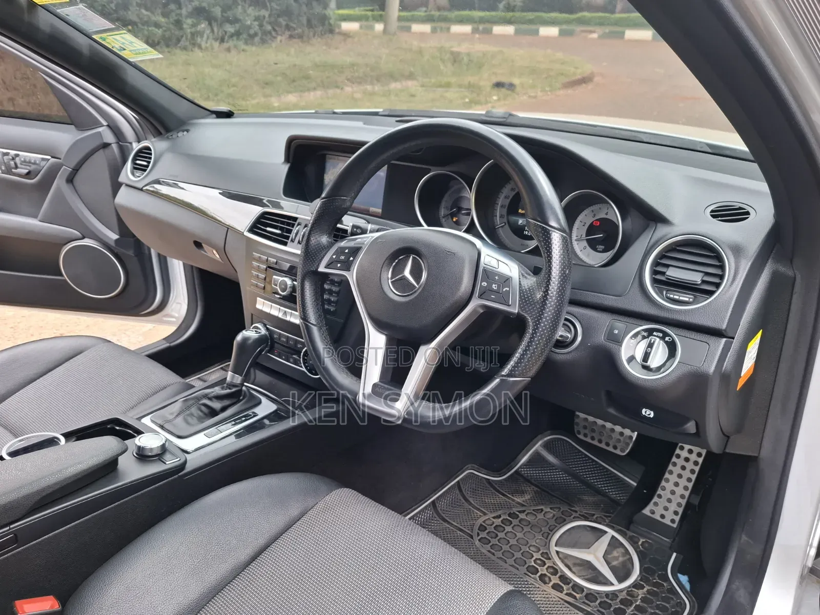 Mercedes-Benz C200 2014 Silver