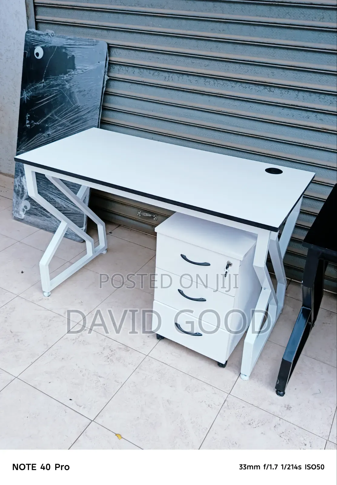 Mobile Pedestrial and a Table