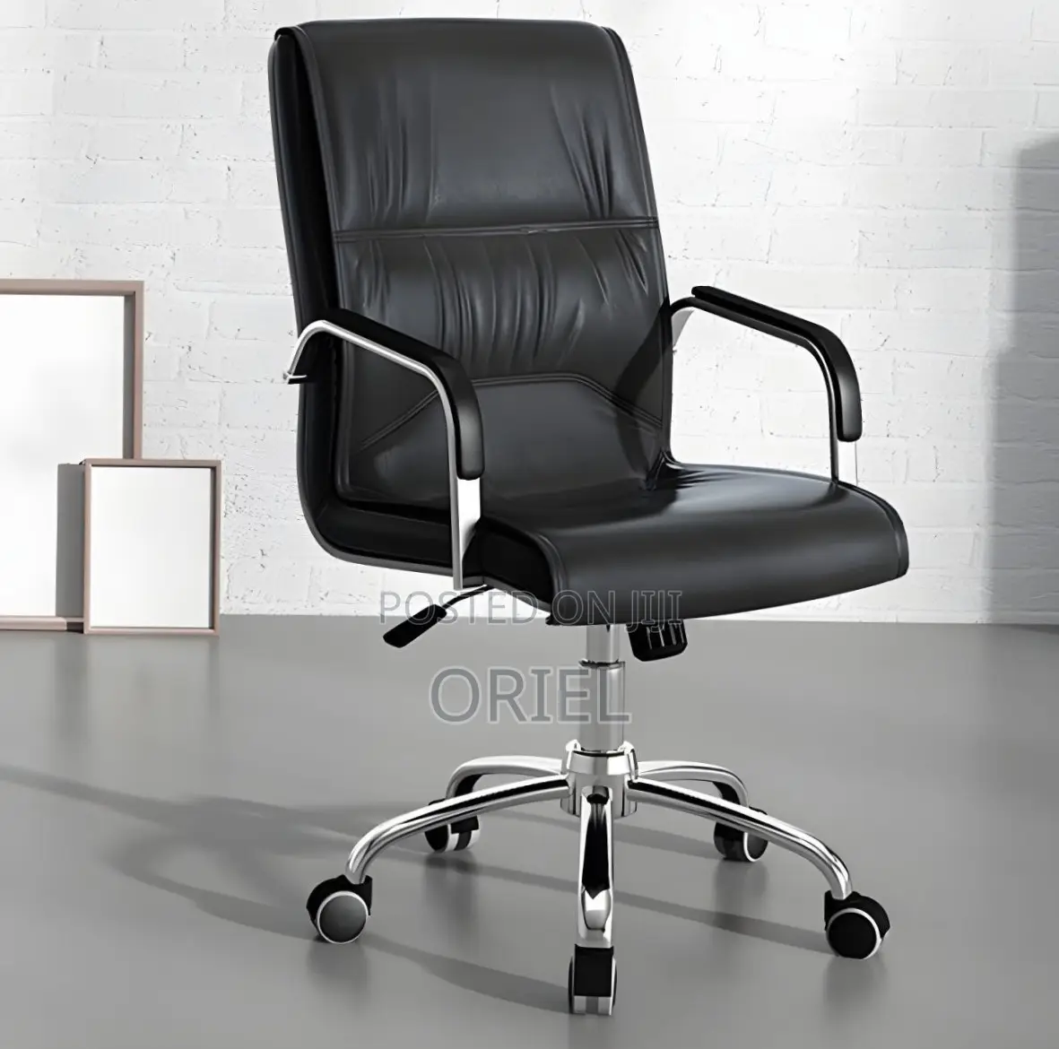 Office Chair : Ergonomic Leather Visitor Conference Chair
