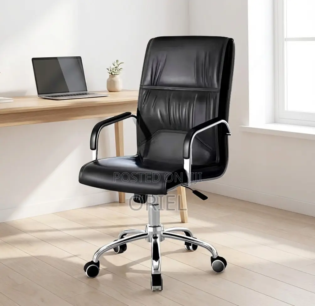 Office Chair : Ergonomic Leather Visitor Conference Chair
