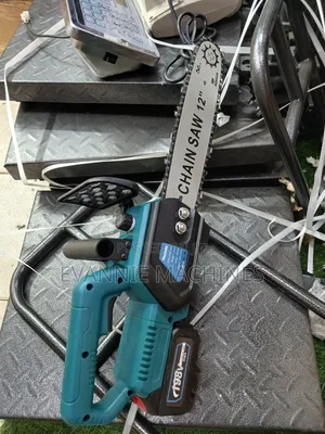 Makita 12" Chainsaw