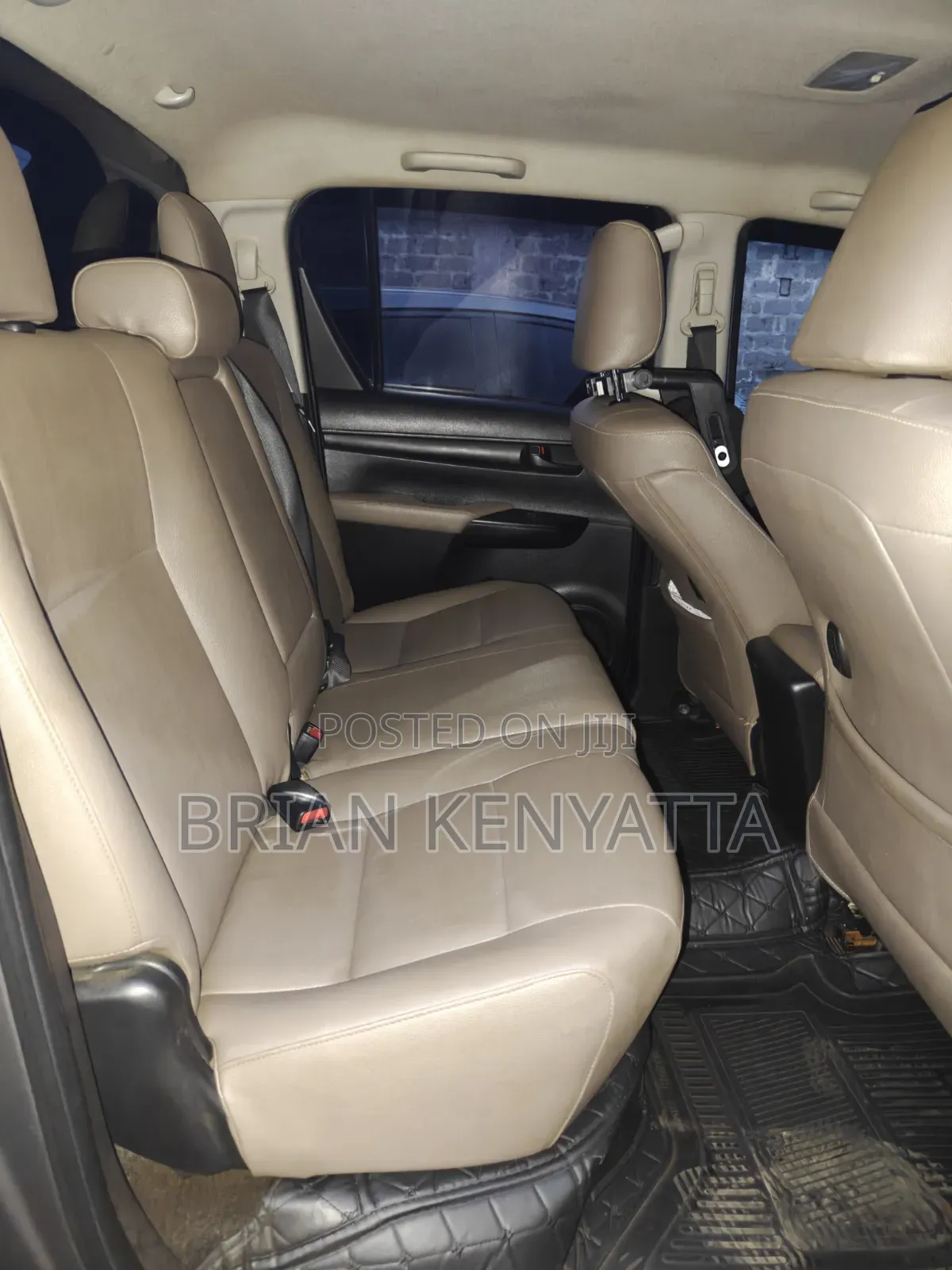 Toyota Hilux 2015 Gray